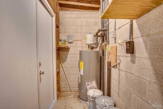 Building Photo - 114 Altamont Rd