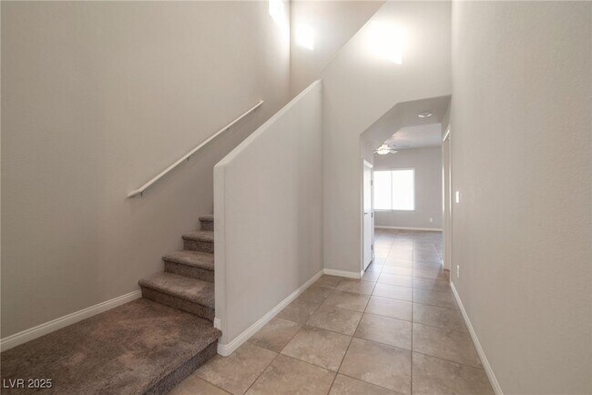 Building Photo - 7957 Rachelis St