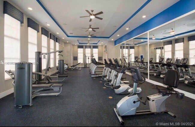 Building Photo - 9401 SW 172nd Ave