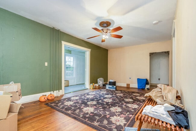 Building Photo - Pittstown