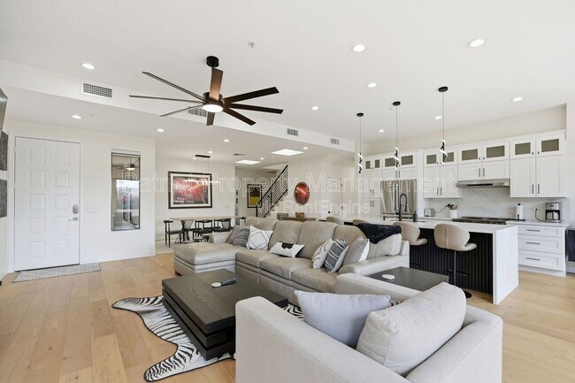 Building Photo - 8989 N Gainey Center Dr