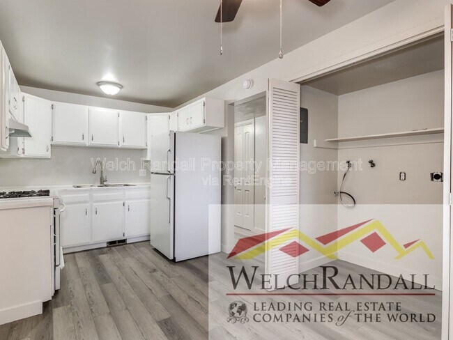 Building Photo - 848 E 5300 S