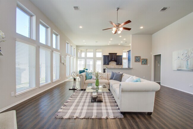 Building Photo - 13520 Mason Canyon Ln