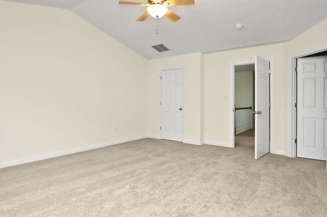 Building Photo - 2 Musket Ln
