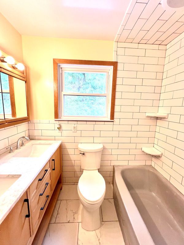 Building Photo - 35 Broadway, 2