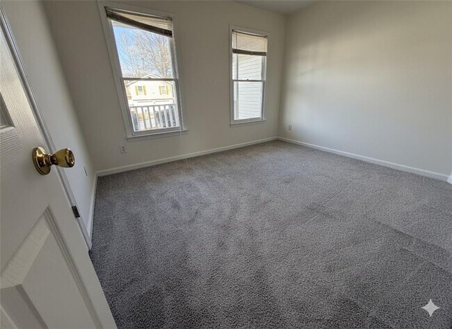 Building Photo - 2484 Morning Glory Ln NW