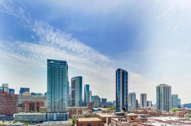 View - 400 W Ontario St
