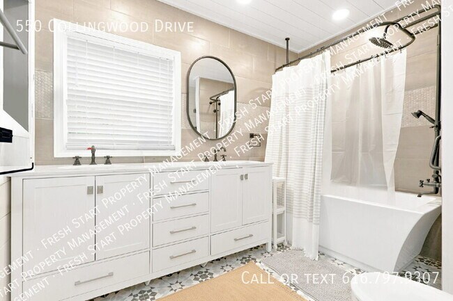 Building Photo - 550 Collingwood Dr