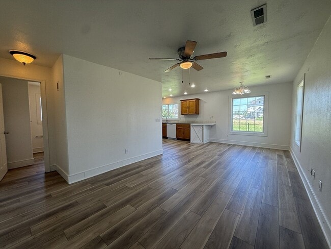 Building Photo - 2220 McKinney Ln