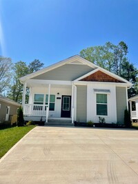Building Photo - Brand New Home - Brooks Cove Subdivision -...