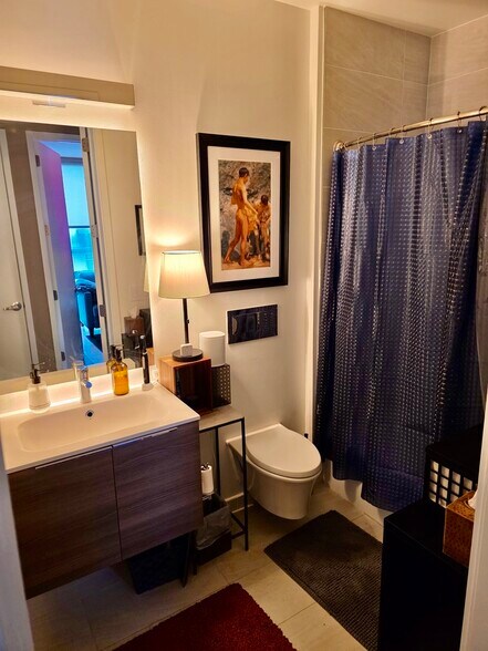 Bathroom 2 - 1923 9th St NW