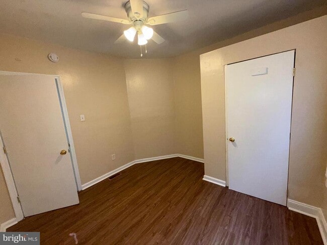 Building Photo - 5437 Christian St