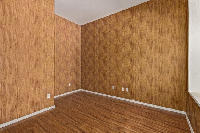 Building Photo - 3 Bedroom with Den in Chandler