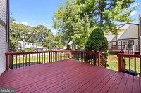 Building Photo - 284 Oakwood Village Ct