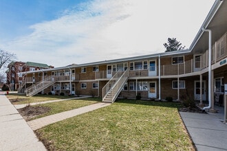 Building Photo - 7406 Randolph St.