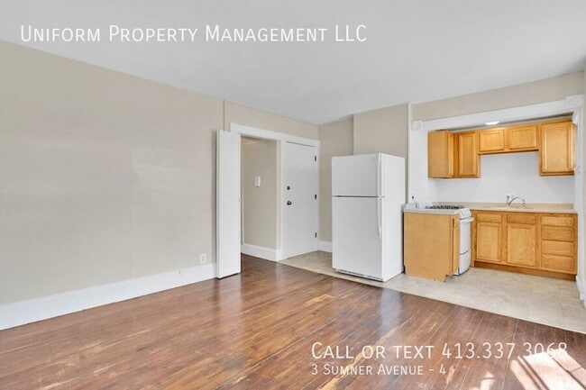 Building Photo - 3 Sumner Ave