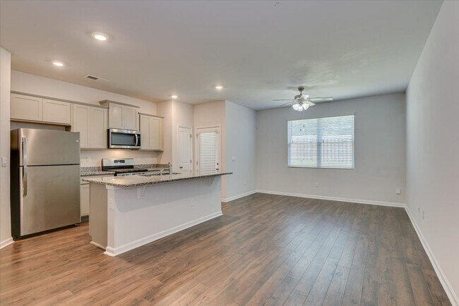 Building Photo - 846 Quaint Parish Cir