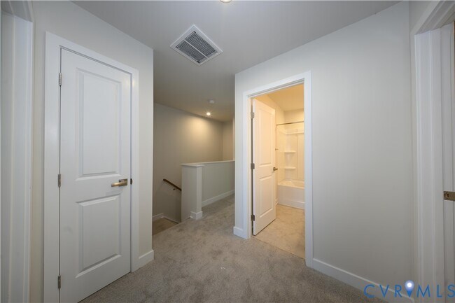 Building Photo - 10637 Pink Lily Ln