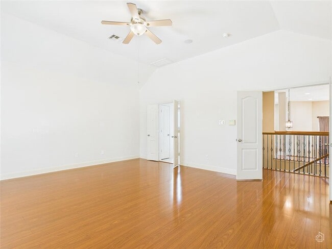 Building Photo - 2504 Alexander Ct