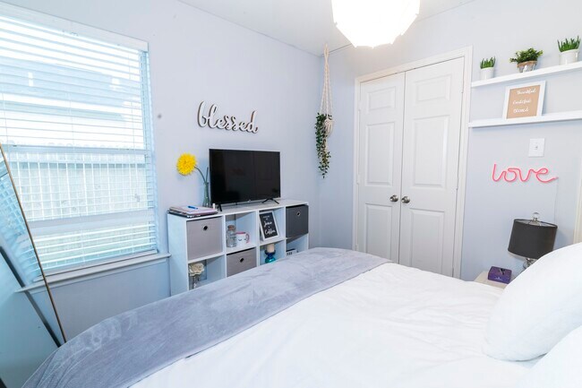Building Photo - 28830 Bosque River Ct