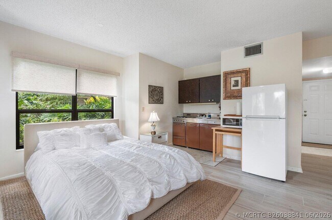 Building Photo - 11863 Wimbledon Cir