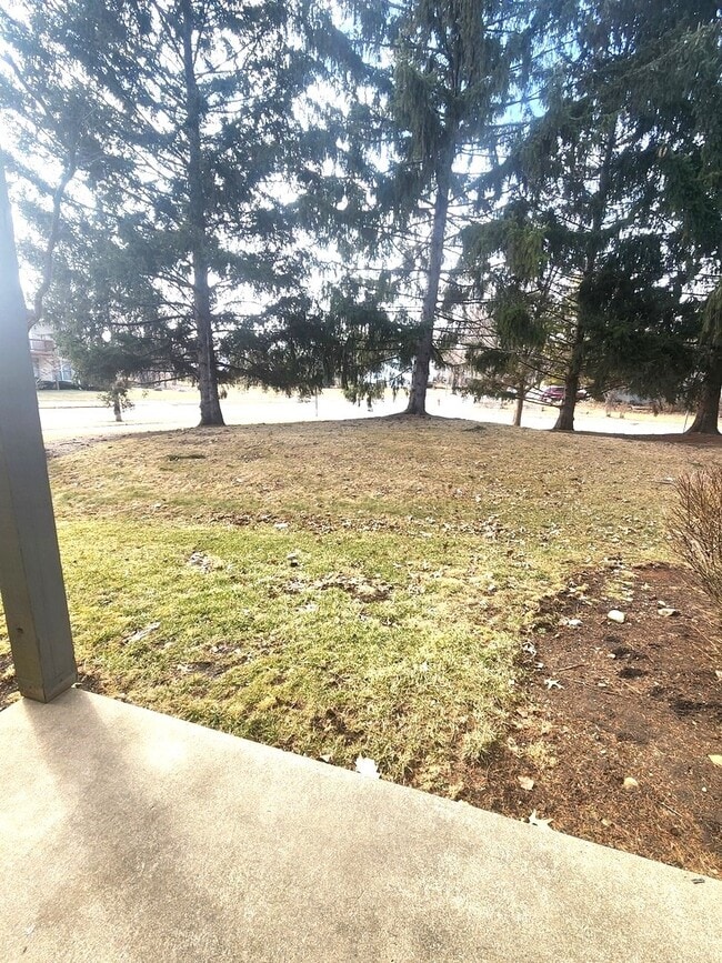 Building Photo - 43 Foxcroft Rd