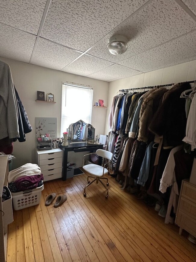 Building Photo - 173-175 Bayview