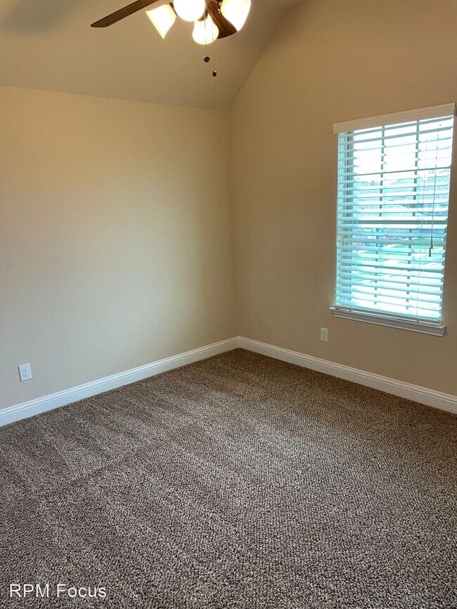 Building Photo - 4 br, 2.5 bath House - 217 Eagle Ridge Rd.