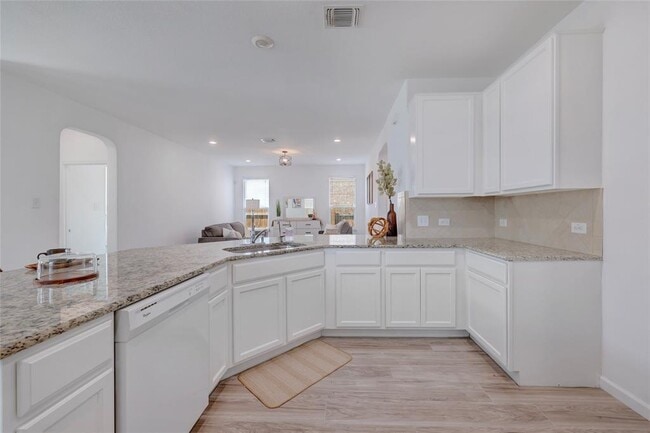 Building Photo - 468 Sheepshank Dr