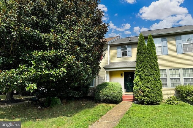 Building Photo - 1520 Murray Pl