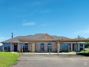 Building Photo - 102 Jolin Ln