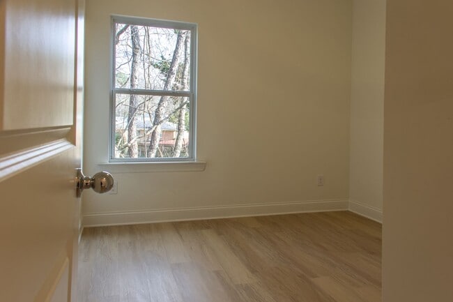 Building Photo - 5391 Toano Rd