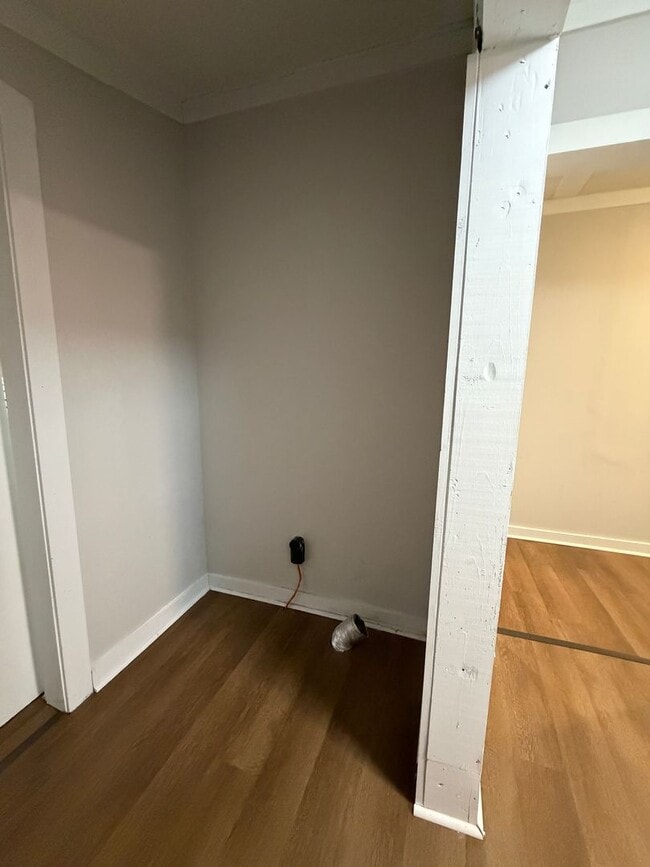 Building Photo - 145 Church St