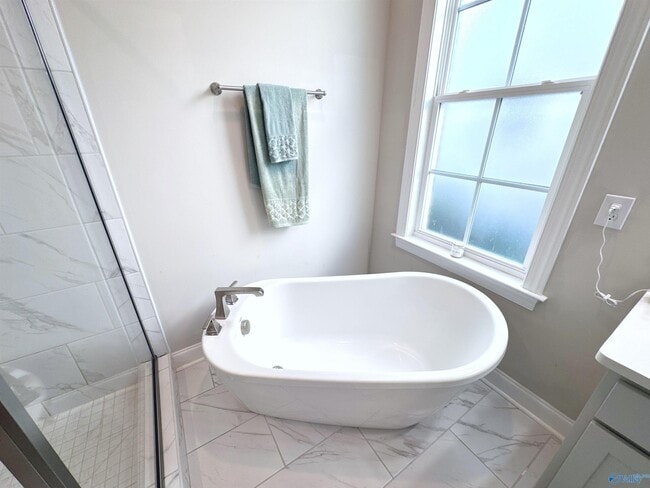 Building Photo - 216 St Louis St