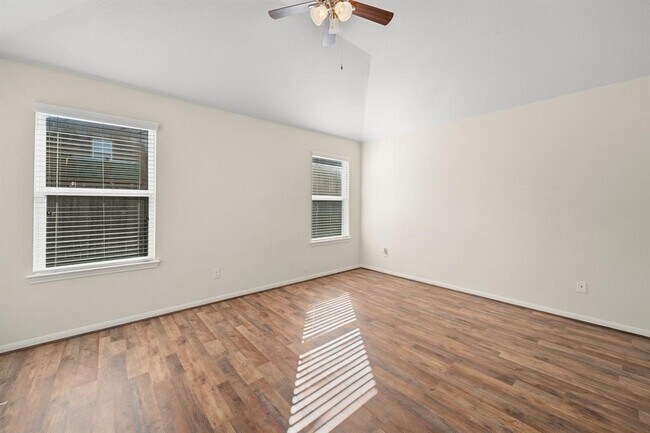 Building Photo - 8218 Pastel Dawn Trce