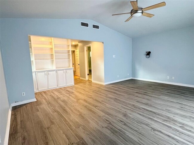 Building Photo - 8401 Millway Dr