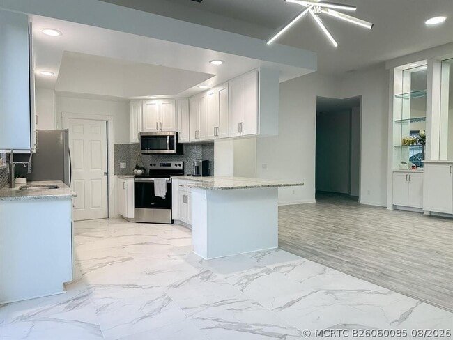 Building Photo - 7046 Fish Creek Ln