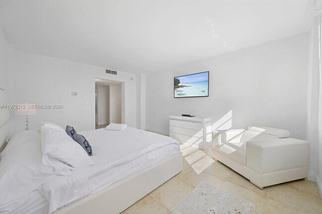 Building Photo - 19370 Collins Ave