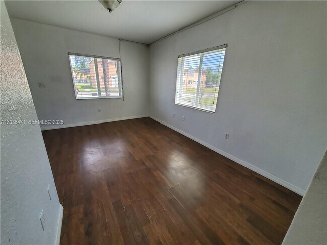 Building Photo - 300 NW 84th Terrace