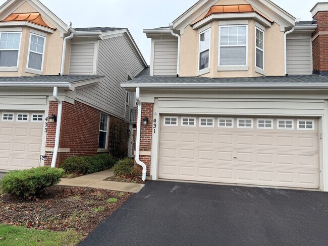 Building Photo - 431 Pine Lake Cir