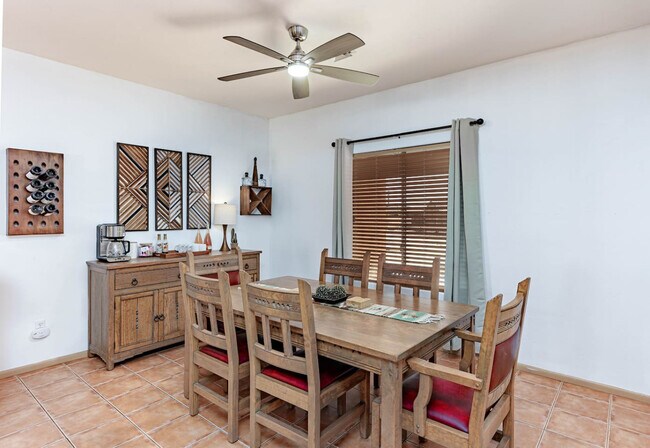 Building Photo - 3921 Aloha Ln