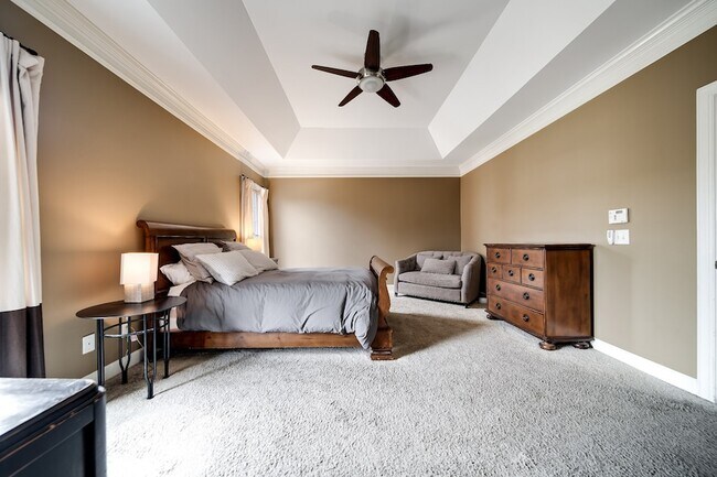 Building Photo - 9813 Albemarle Ln