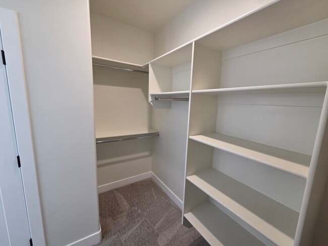 Building Photo - VIEWS from EVERY ROOM!