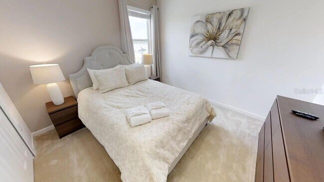 Building Photo - 3810 Oakville Ave