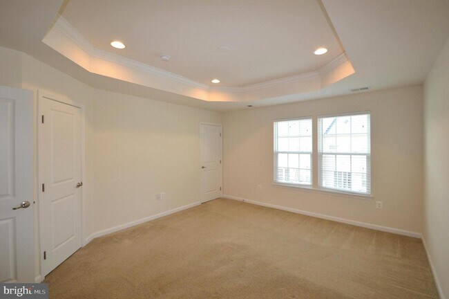 Building Photo - 42618 Drazenovich Epoch Ter