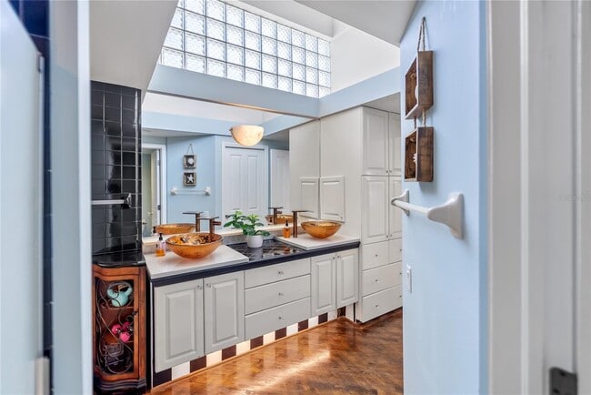 Building Photo - 861 Nectar Rd