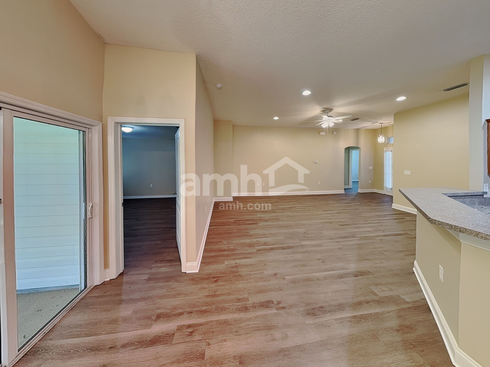 Building Photo - 12052 Hayden Lakes Cir