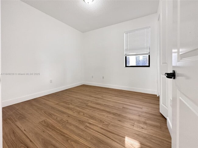 Building Photo - 3275 W 96 Pl
