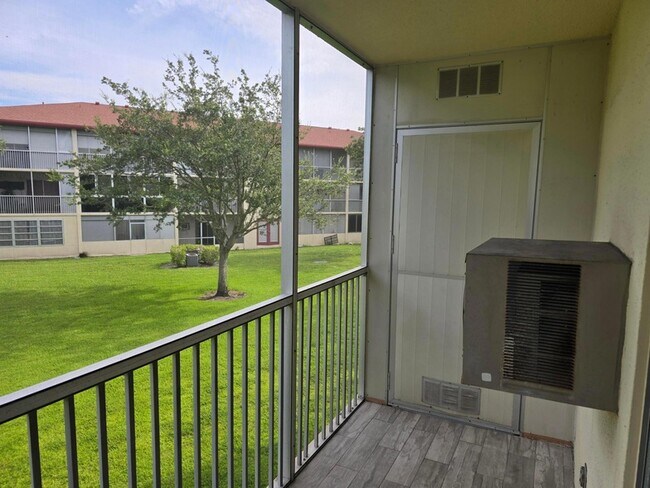 Building Photo - 151 SW 134th Way