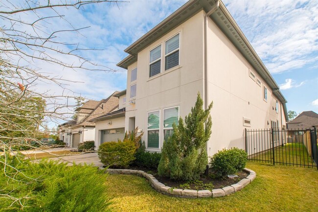Building Photo - 16 Clearview Terrace Pl